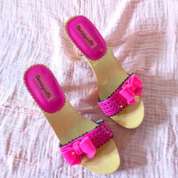 Betsey Johnson Shoes - Betseyville wood bow clogs